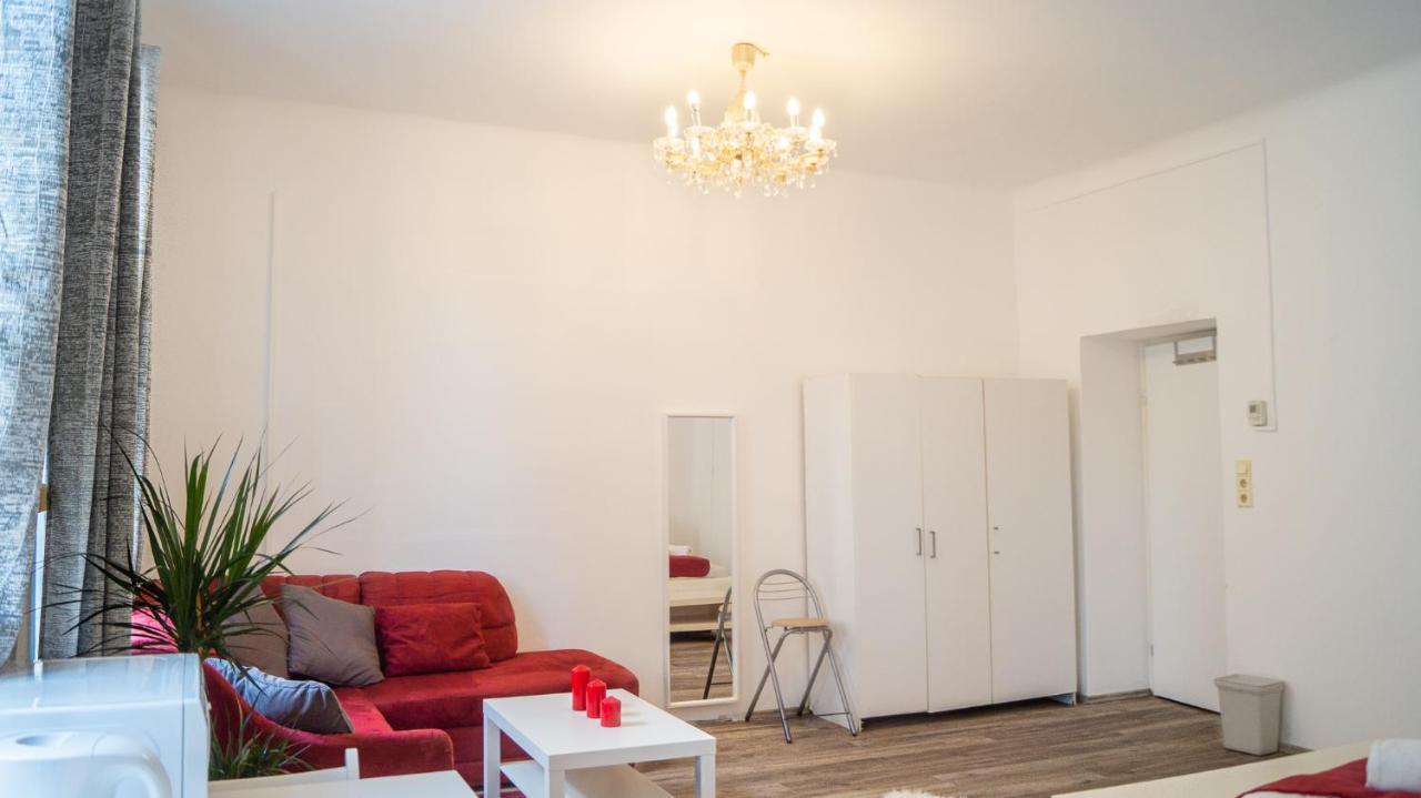 Spacious Shared Apartment Schoenbrunn Vienna Exterior photo
