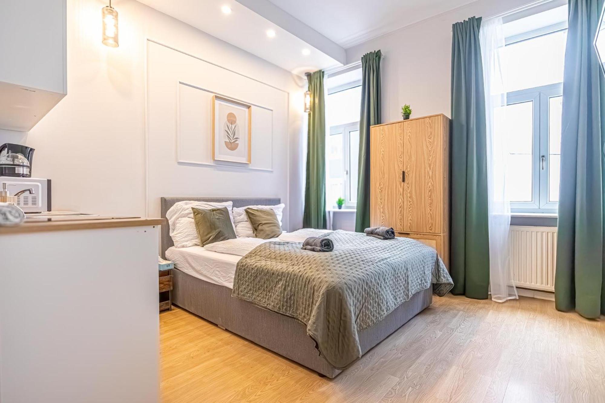 Spacious Shared Apartment Schoenbrunn Vienna Exterior photo