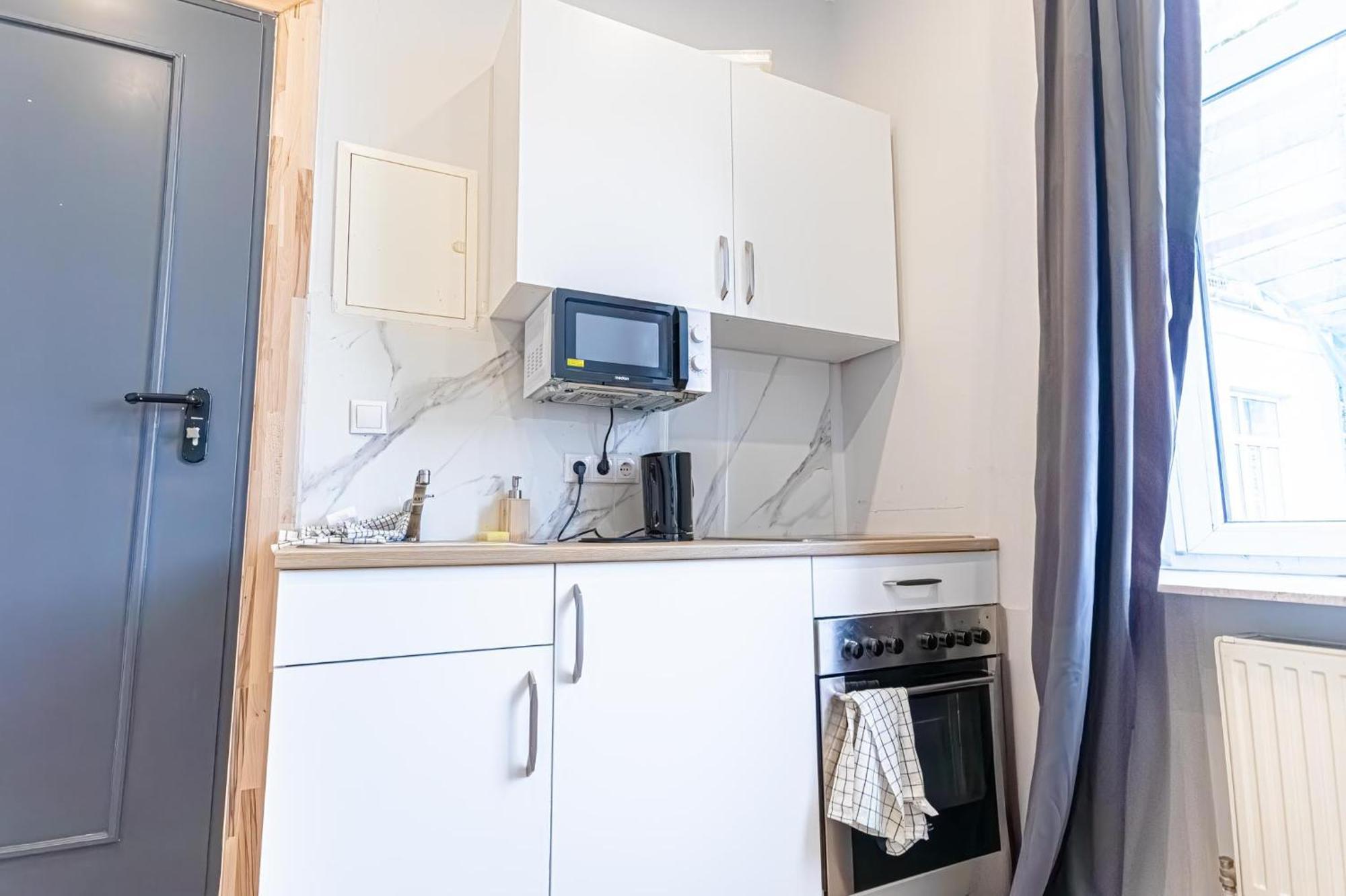 Spacious Shared Apartment Schoenbrunn Vienna Exterior photo