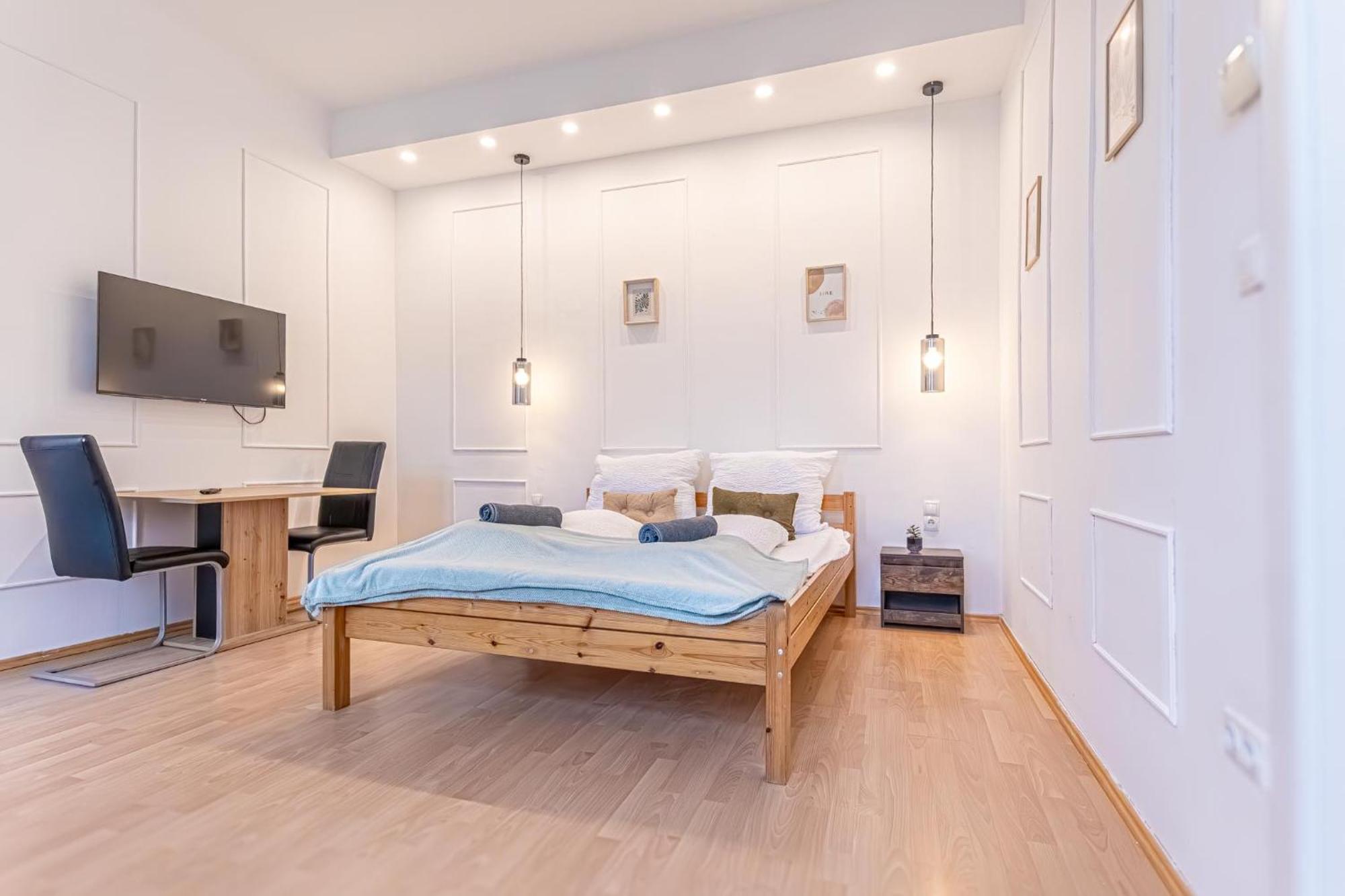 Spacious Shared Apartment Schoenbrunn Vienna Exterior photo