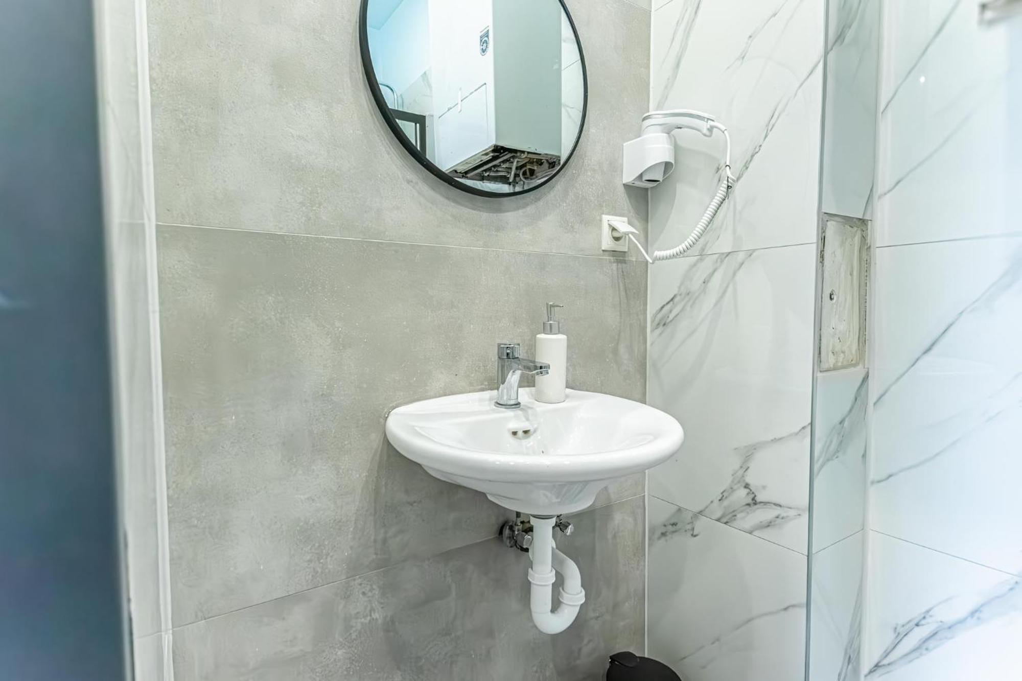 Spacious Shared Apartment Schoenbrunn Vienna Exterior photo